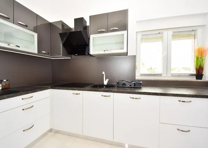 Ika By Interhome Maslenica