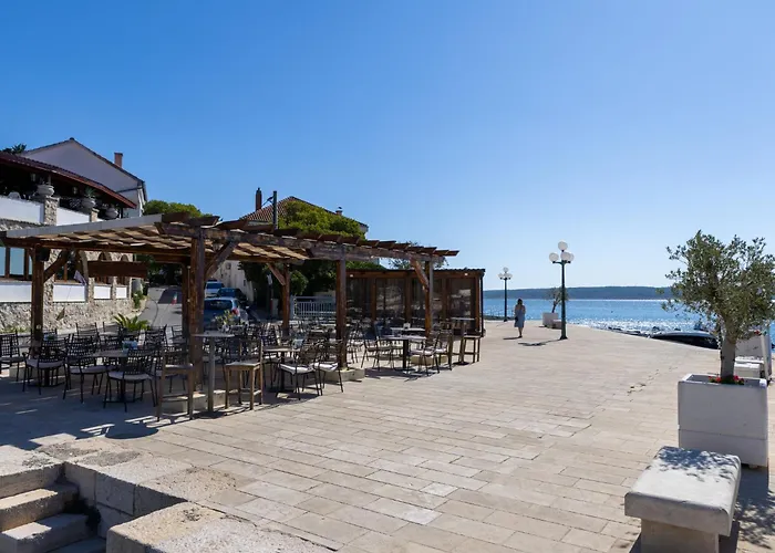 Ika By Interhome Maslenica